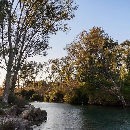 Merlyn Into The Nature, 100m From The Beach