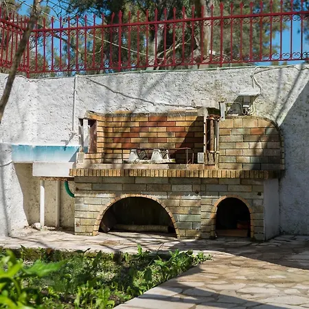 Appartamento Merlyn Into The Nature, 100m From The Dafnila
